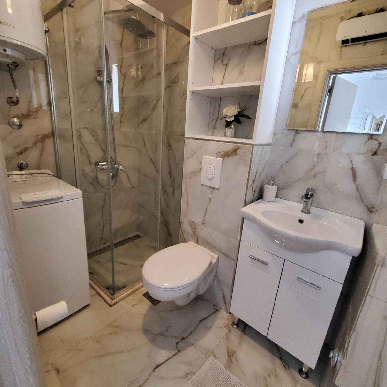 Apartmani Avanti Becici Szoba fotó
